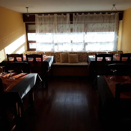 Hotel Puigcerda Ξενοδοχείο 2*