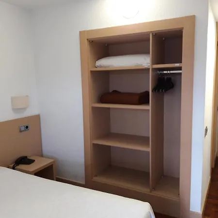 Hotel Hotel Puigcerda 2*